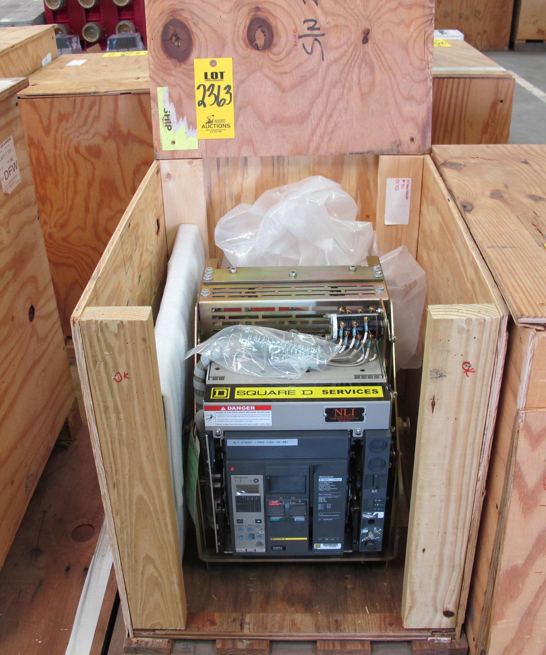 BREAKER, CIRCUIT, 600 FRAME AMP RATING, MASTERPACT NT 08N1 KIND, 3 POLE, 480 VOLT RATING SQUARE D DIRECT REPLACEMENT FOR 1E ABB K-600S INCLUDES ONE NEW 18" DOOR, MOUNTS USING EXISTING HINGES > CONTINUOUS CURRENT: 600A > INTERRUPTING RATING: 30KA @ 535 VAC > 125VDC OPERATED > MICROLOGIC TRIP UNIT 5.0A > 250A SENSOR > 100A SENSOR PLUG > 18" DOOR, PART # NLI-NT08N1-LISB8-EODC-SR-001 (W-44) LOADING & HANDLING FEE $15-